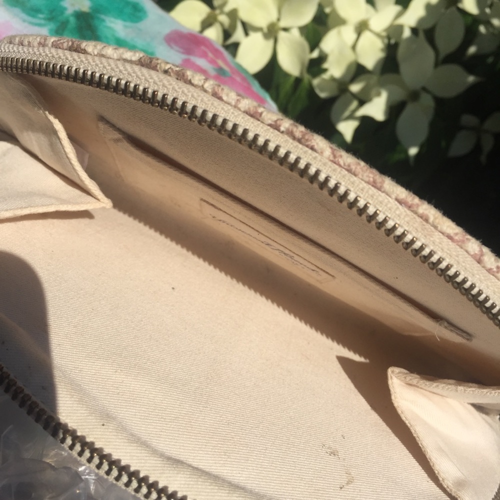 Universal Thread Tan Patterned Clutch - image 3